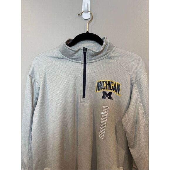 Men’s University of Michigan athletic quarter zip size medium - Picture 5 of 9